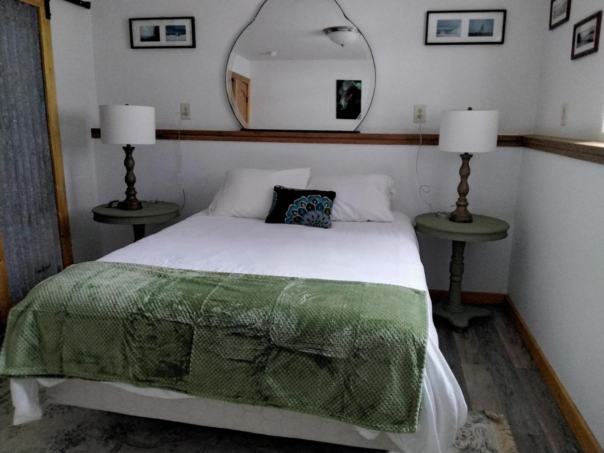 Rustic Elegance Villa ทัลคีทนา ภายนอก รูปภาพ